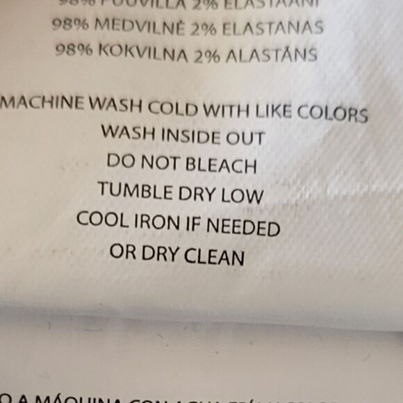 Michael Kors Cropped Skinny Capris - Picture 4 of 7